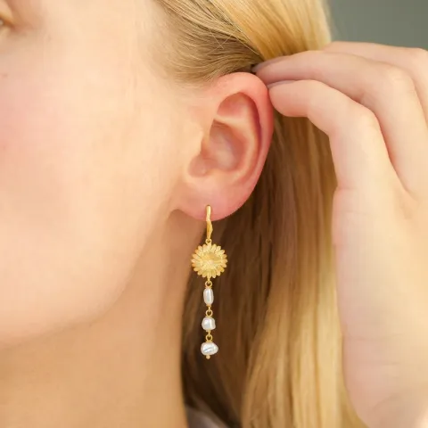 lange blomst kjedeøreringer i forgylt messing - Eliné