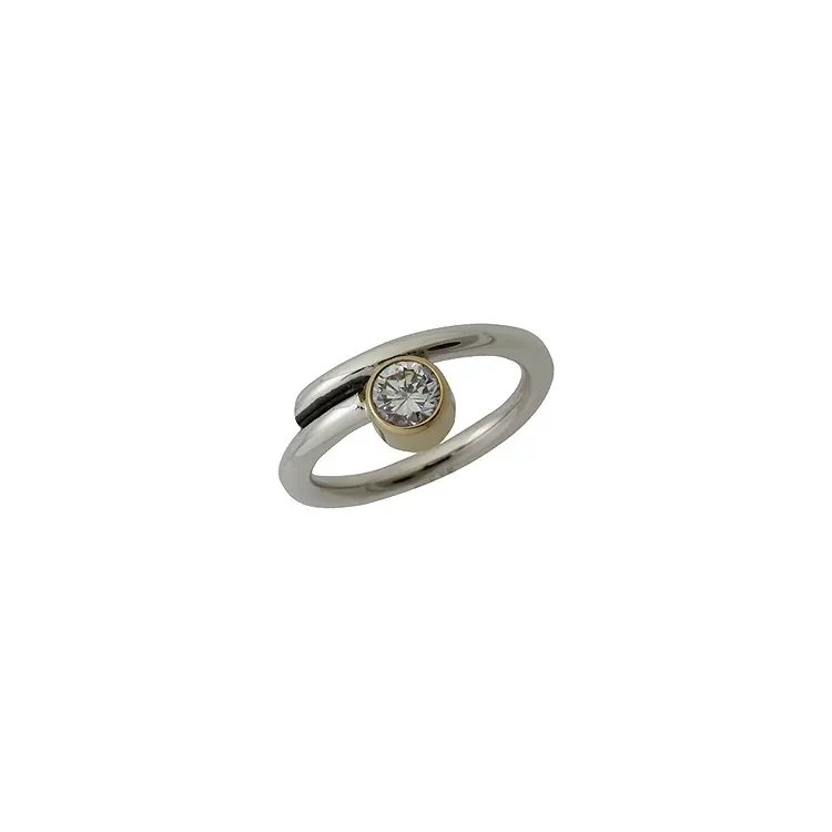 Elegant RS of Scandinavia ring i sølv med 14 karat gull hvit zirkon