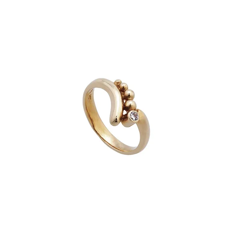 RS of Scandinavia ring i 14 karat gull hvit briljant