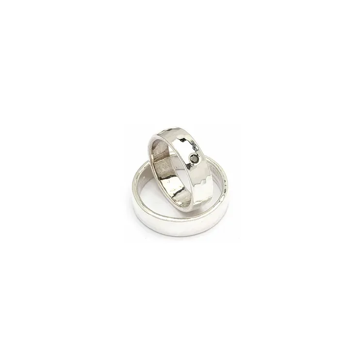 Gifteringer fra rs of scandinavia i sølv 0,05 ct