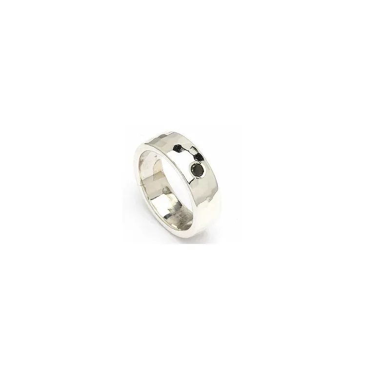 Giftering fra rs of scandinavia i sølv 0,10 ct