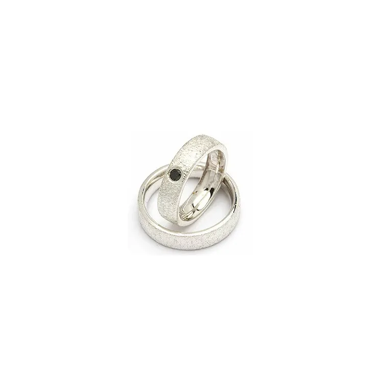 Gifteringer fra rs of scandinavia i sølv 0,10 ct