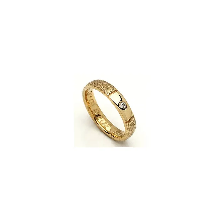 Giftering fra rs of scandinavia i 8 karat gull 0,02 ct