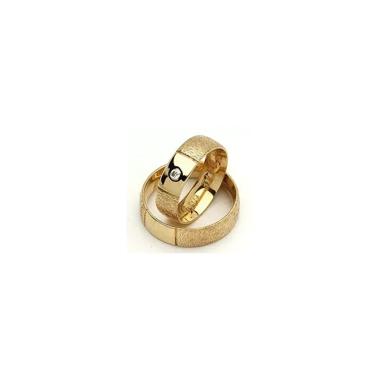 Gifteringer fra rs of scandinavia i 8 karat gull 0,03 ct