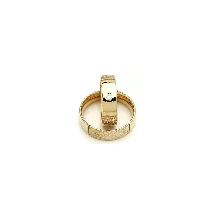 Gifteringer fra rs of scandinavia i 8 karat gull 0,03 ct