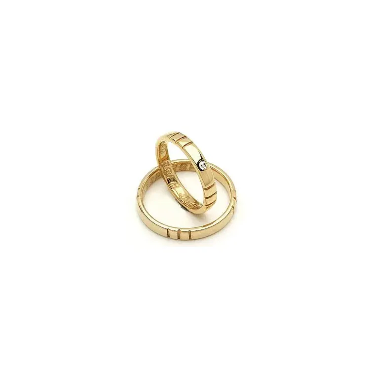 Gifteringer fra rs of scandinavia i 8 karat gull 0,02 ct