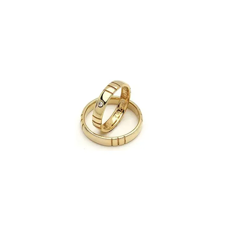 Gifteringer fra rs of scandinavia i 8 karat gull 0,02 ct