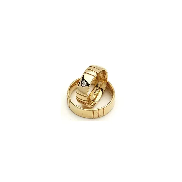 Gifteringer fra rs of scandinavia i 8 karat gull 0,03 ct