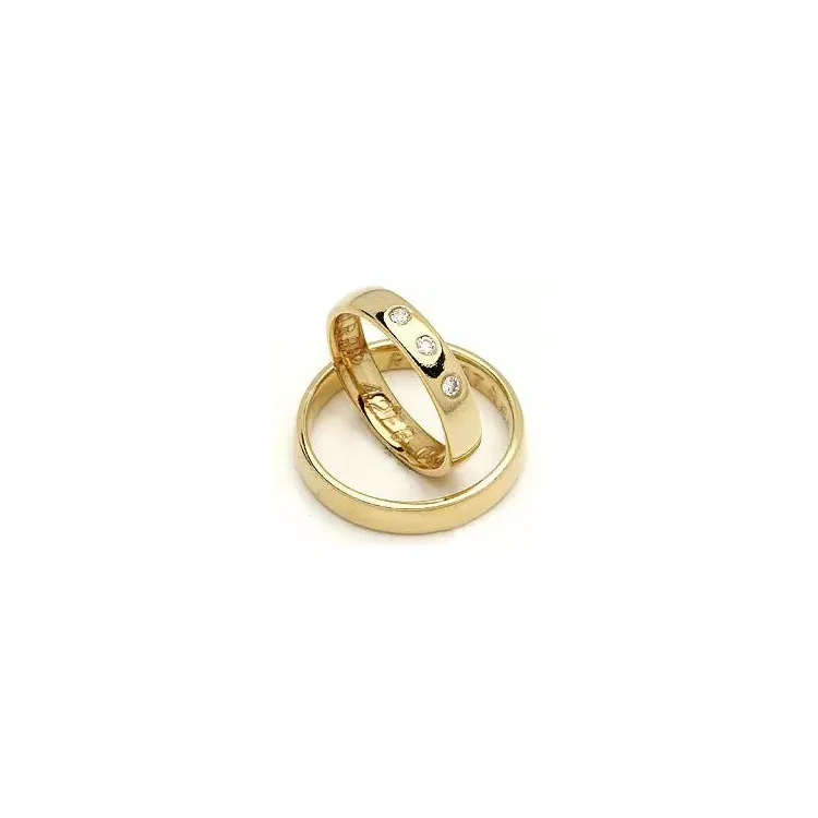 Gifteringer fra rs of scandinavia i 8 karat gull 0,06 ct