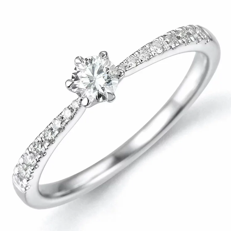 diamant ring i 14 karat hvitt gull 0,21 ct 0,13 ct