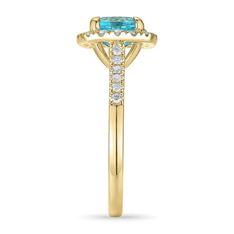 firkantet topas diamantring i 14 karat gull 1,90 ct 0,44 ct