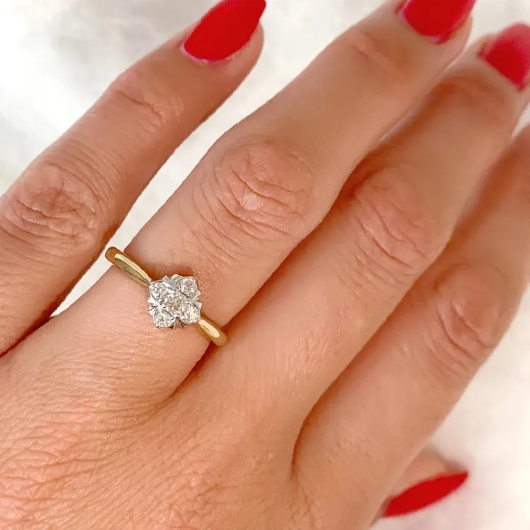 Elegant diamant ring i 14 karat gull og hvitt gull 0,20 ct