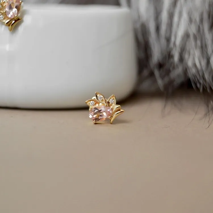 Blad morganit diamantøredobb i 14 karat gull med diamanter og morganit