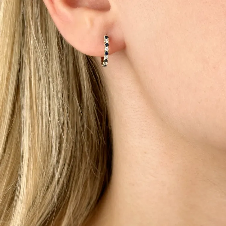 14 mm safir creol i 14 karat gull med safir og diamant