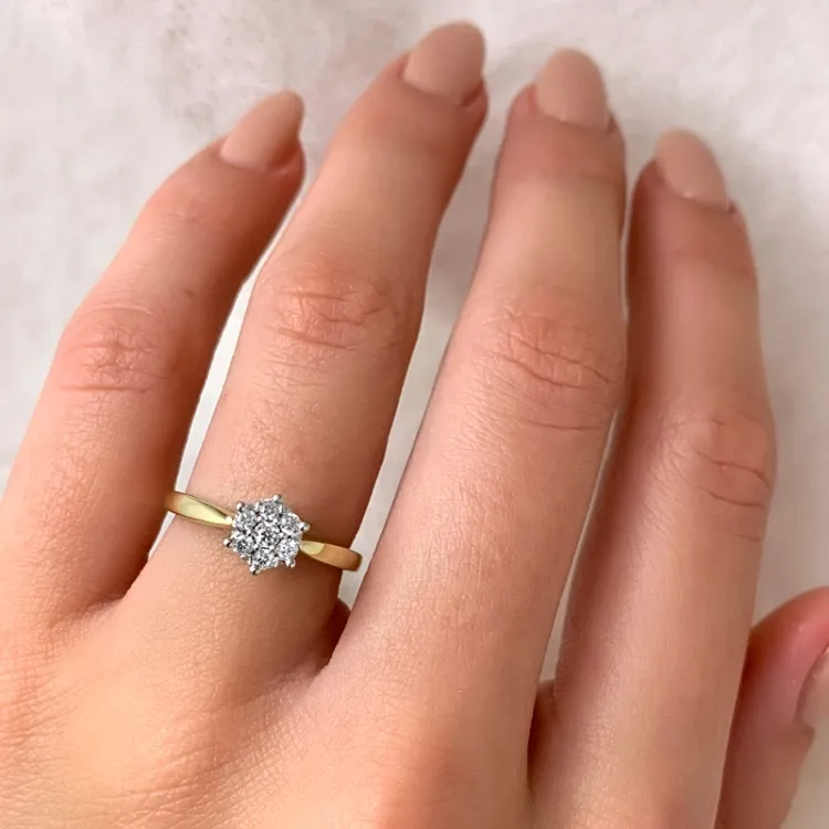 hvit zirkon ring i 14 karat gull med rhodium