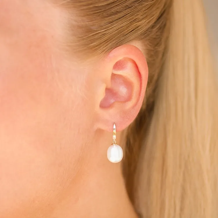 9-9,5 mm perle øredobber i 9 karat gull - Gold Collection