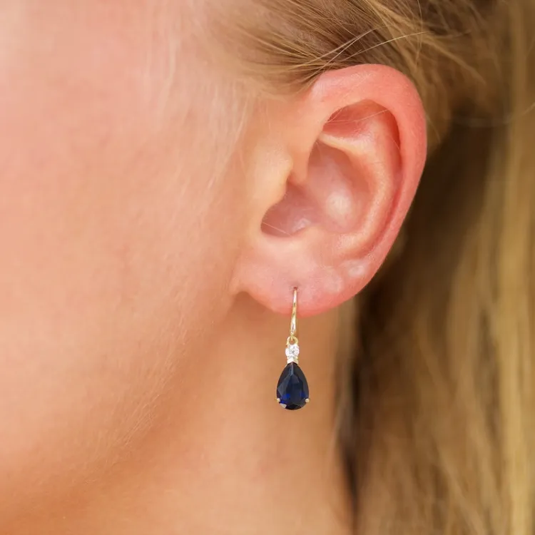 dråpe mørkeblå øredobber i 9 karat gull med zirkon og syntetisk safir - Gold Collection