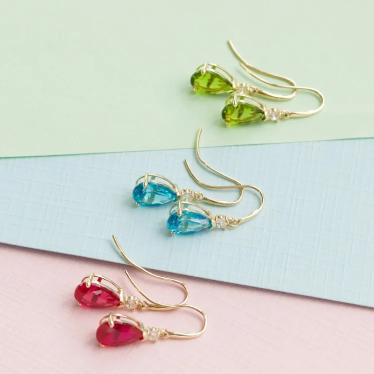 dråpe blå øredobber i 9 karat gull med zirkon og syntetisk topas - Gold Collection