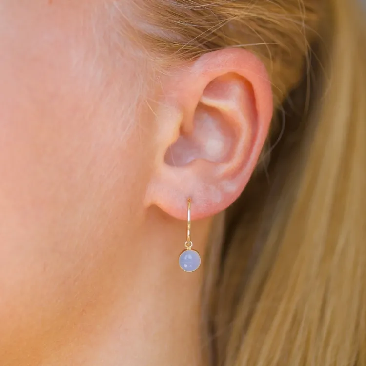 12,5 mm blå creol i 9 karat gull med syntetisk kalsedon - Gold Collection
