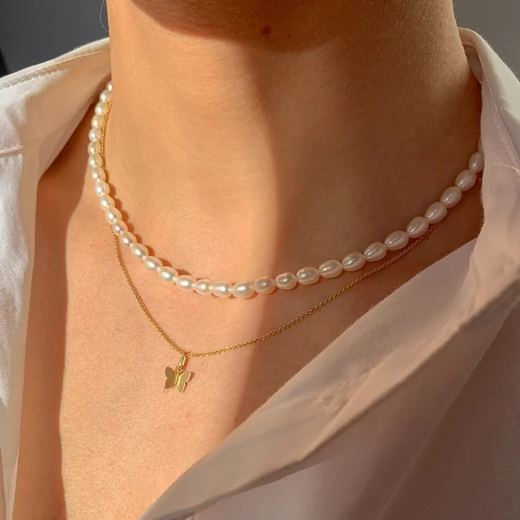 matt sommerfugl anheng i 9 karat gull - Gold Collection