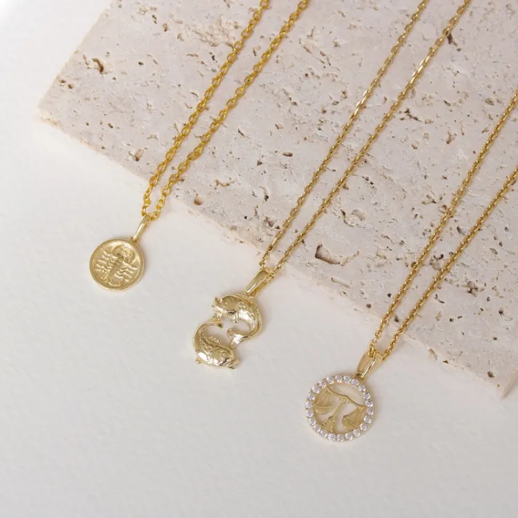stjernetegn skorpionen anheng i 9 karat gull - Gold Collection