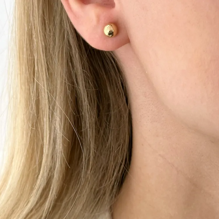 6 mm kule øredobber i 14 karat gull - Gold Collection
