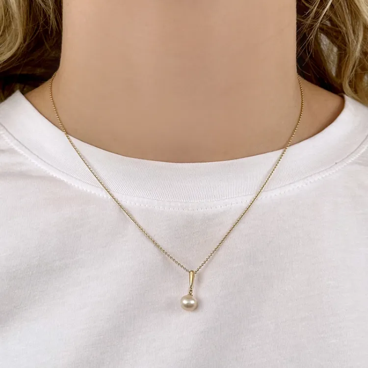 hvit perle anheng i 14 karat gull - Gold Collection