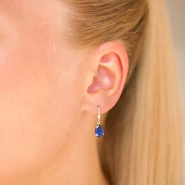 dråpeformede øredobber i 14 karat gull med syntetisk safir og zirkon - Gold Collection