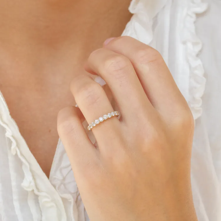 diamant ring i 14 karat gull 0,75 ct