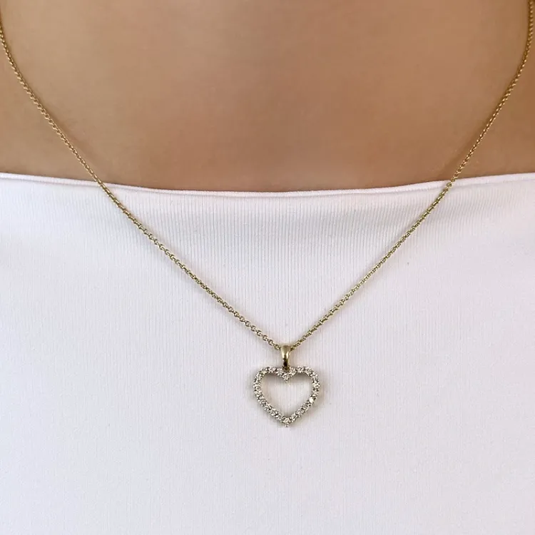 hjerte diamant anheng i 14 karat gull 0,25 ct