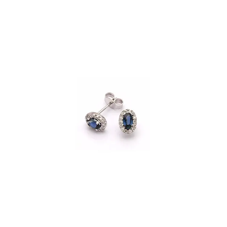 ovale safir øredobber i 14 karat hvitt gull med diamant og safir 