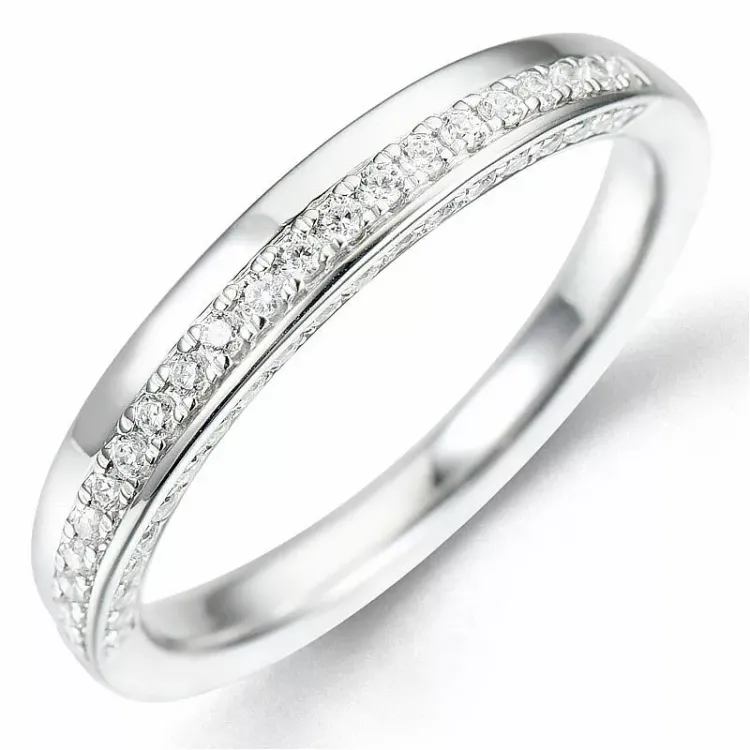 Bestillingsvare - diamantring i 14 karat hvitt gull 0,24 ct