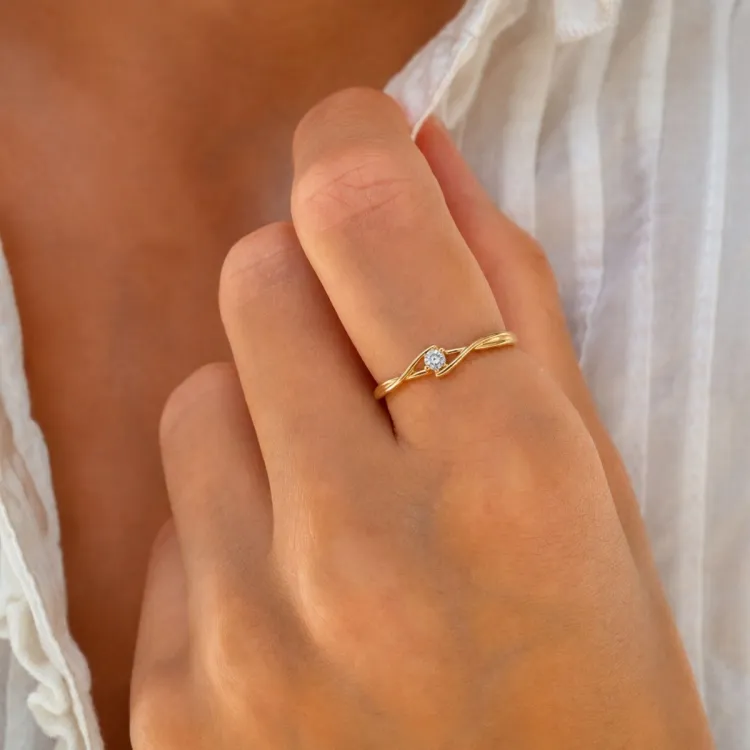 lab grown diamant solitairering i forgylt sølv