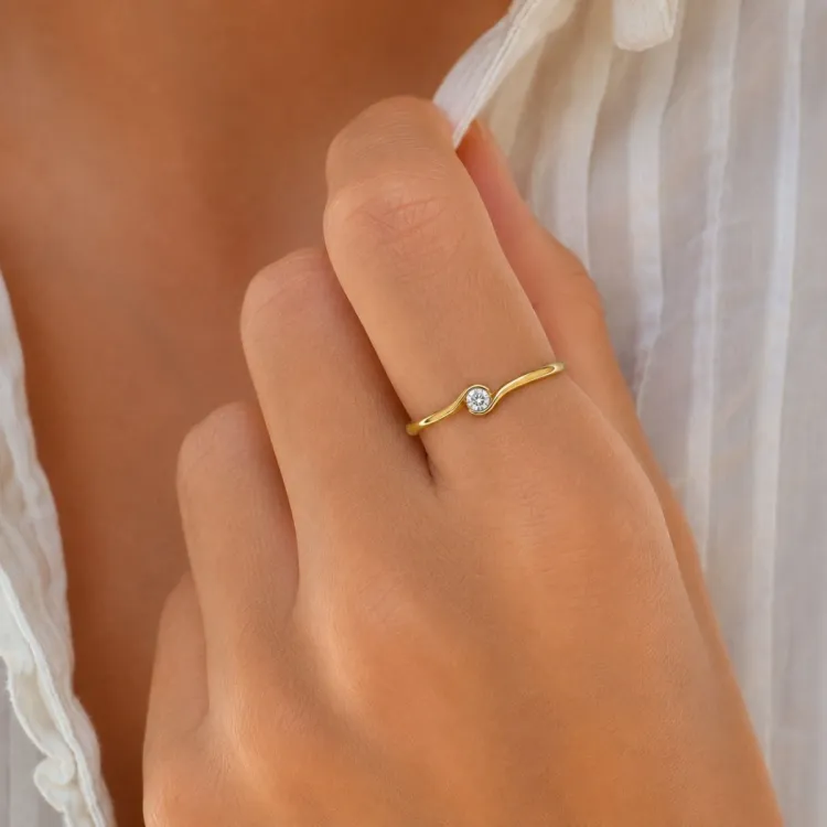 lab grown diamant solitairering i forgylt sølv