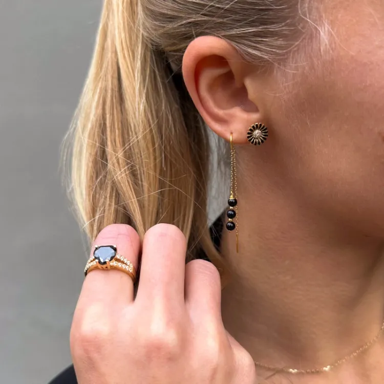 svart onyks kjedeøreringer i forgylt sølv - Loom Stones