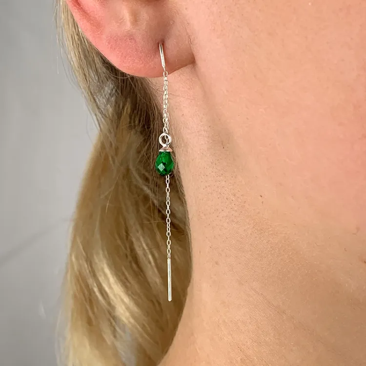 smaragd glass kjedeøreringer i sølv - Loom Stones
