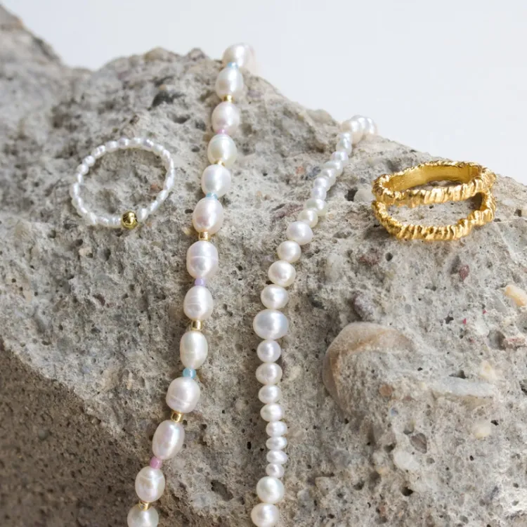 Hultquist Pastel pearl perle armbånd i forgylt sølv