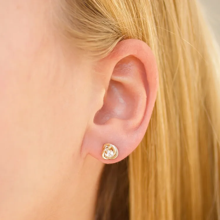 7 mm øredobber i 9 karat gull med zirkon - Gold Collection
