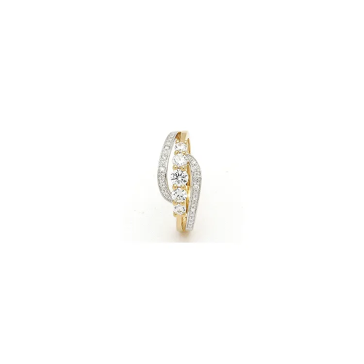 hvit zirkon ring i 9 karat gull med 9 karat hvitt gull