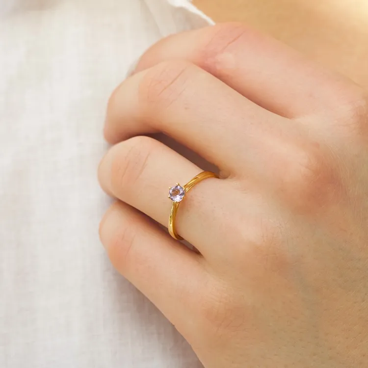 ametyst solitairering i 9 karat gull - Gold Collection