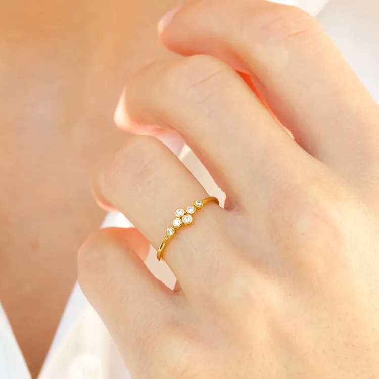 hvit zirkon gullring i 9 karat gull - Gold Collection