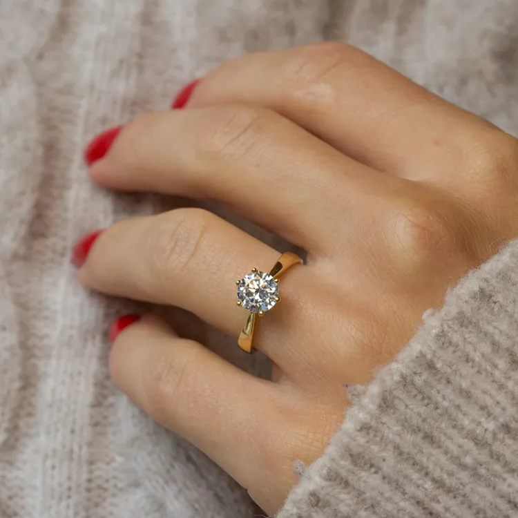 gullring solitairering i 9 karat gull - Gold Collection