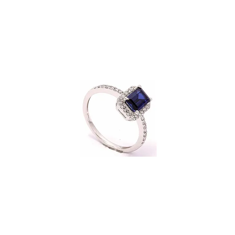 ring i 8 karat hvitt