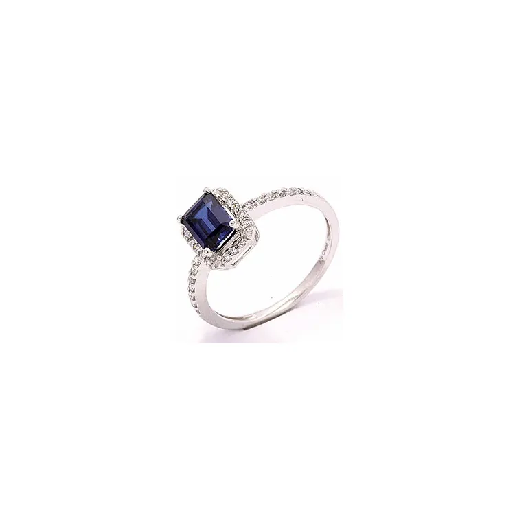 ring i 8 karat hvitt