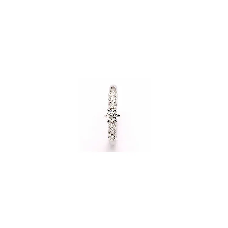 diamant ring i 14 karat hvitt gull 0,53 ct