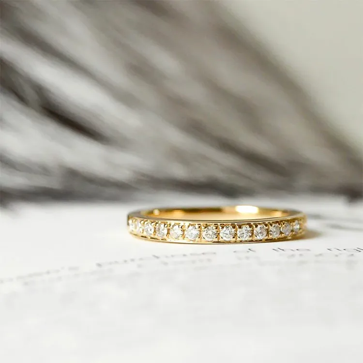 Diamantring i 14 karat gull 0,26 ct