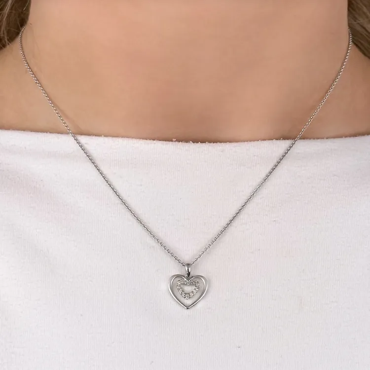 hjerte diamant anheng i 14 karat hvitt gull 0,08 ct