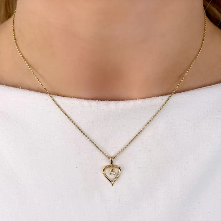 hjerte diamantanheng i 14 karat gull 0,02 ct