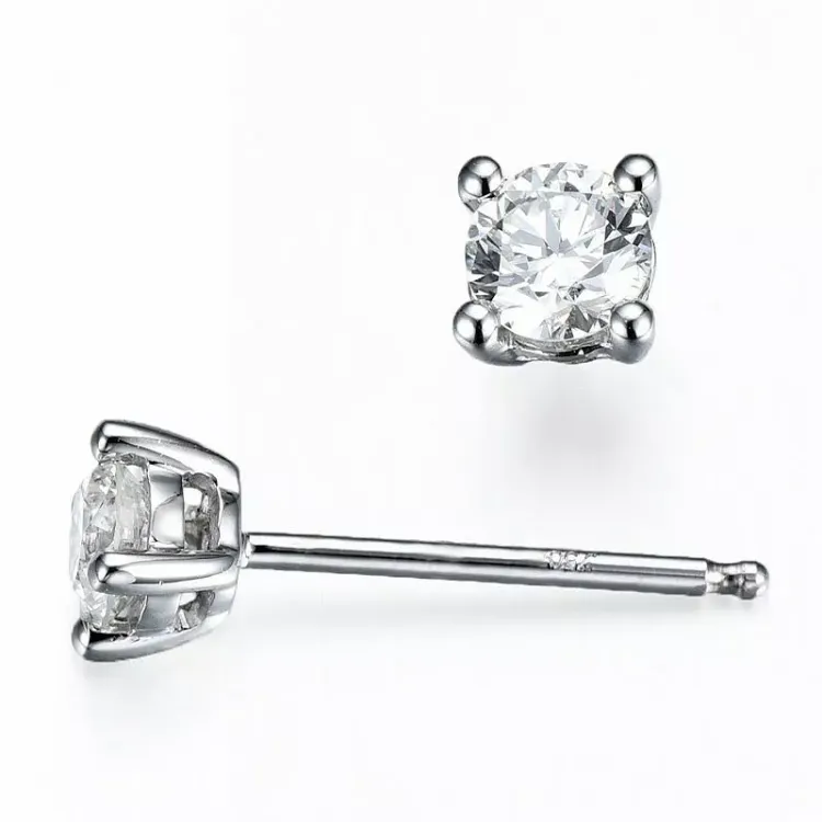 2 x 0,18 ct solitaireørepynt i 14 karat hvitt gull med diamant