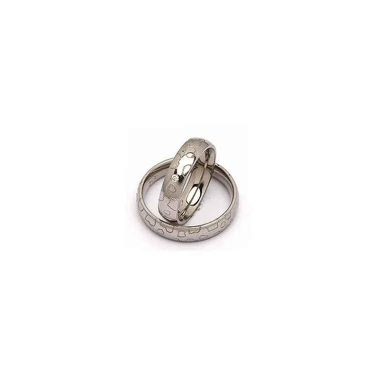 Gifteringer i stål 0,025 ct